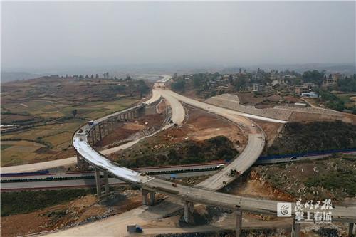 10���犾��܏�������ʯ������ʯ���ٹ�·�AӋ��׽���ͨ܇