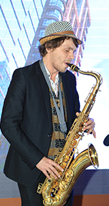 2013���������(d��ng)